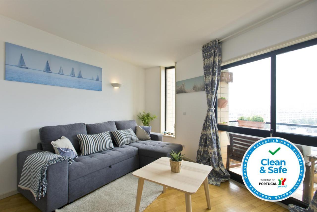 Host Wise - Amazing Comfy Flat With Balcony *